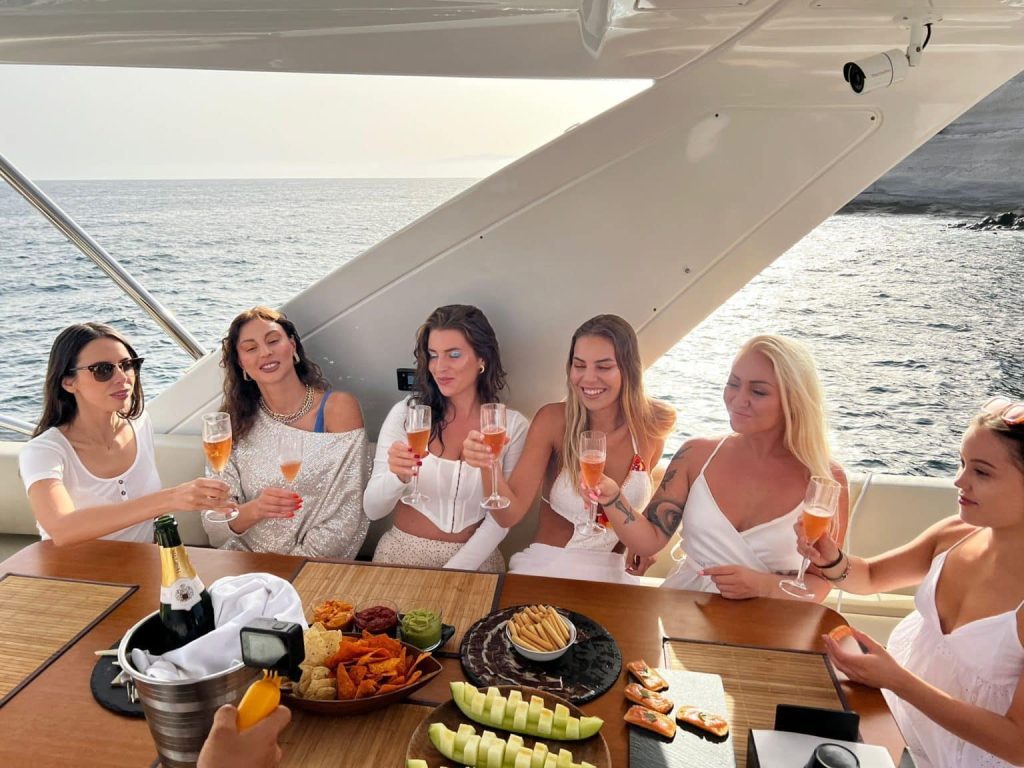 Yacht Parties for Groups - Cuento Yachting Bodrum Yacht Charter