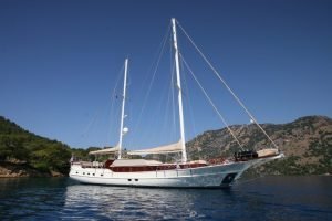 Mein-Schatz-27-mt-5-Cabin-Luxury-Gulet-Bodrum-2-750x500