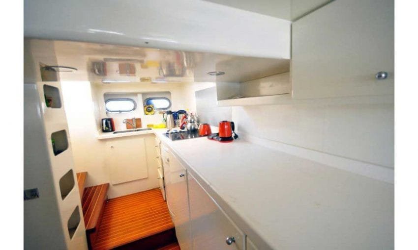 Aren-Yachting-Aren-MB-300-14-850×510-1