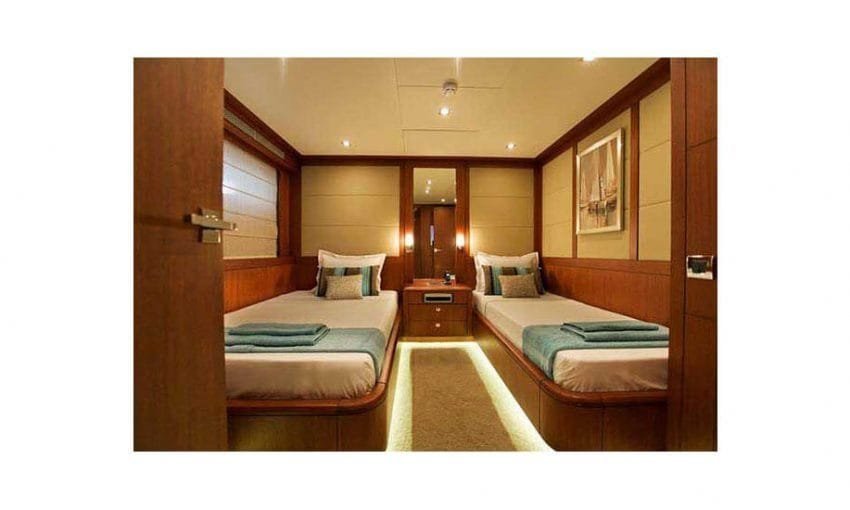 Aren-Yachting-Aren-MB-407-12-850×510-1