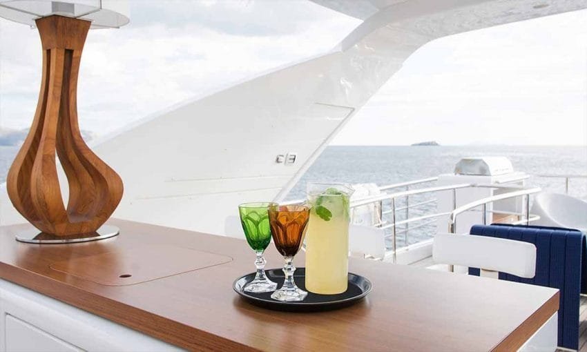 Aren-Yachting-Motor-Yacht-Memories-Too-11-850×510-1