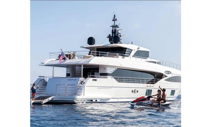 Aren-Yachting-Motor-Yacht-Mia-10-850×510-1