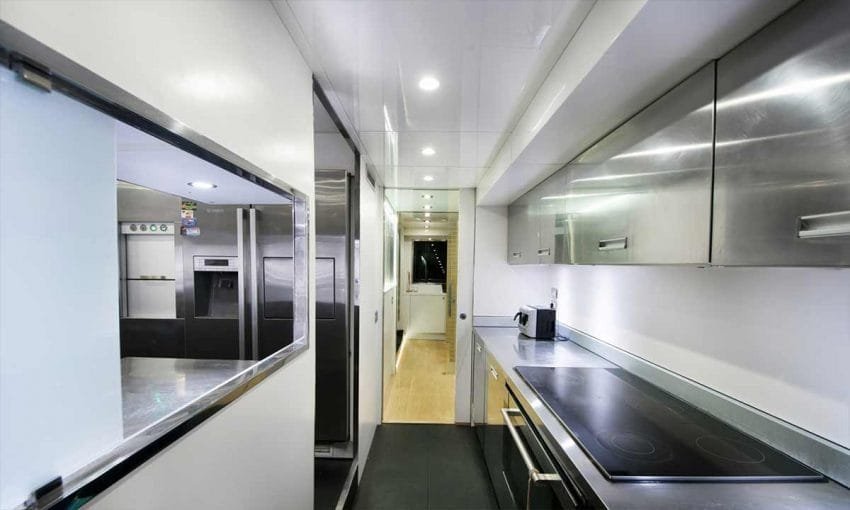 Aren-Yachting-Motor-Yacht-Sun-13-850×510-1