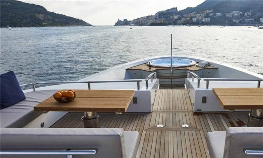 Aren-Yachting-Motor-Yacht-Takara-One-5-850×510-1