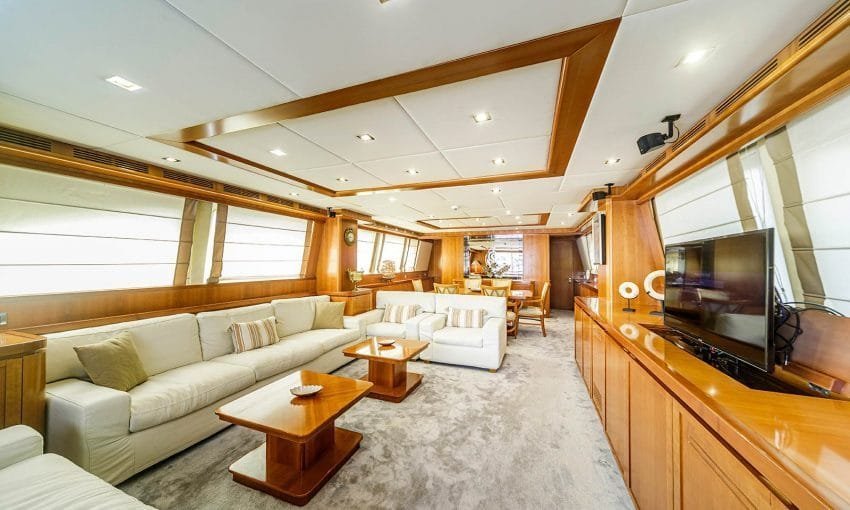 Aren-Yachting-Motoryacht-Sanref-Falcon-115-13-850×510-1