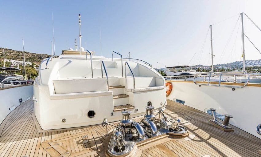 Aren-Yachting-Motoryacht-Sanref-Falcon-115-8-850×510-1