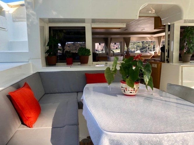 Catamaran-Yacht-Charter-Bodrum-Turkey-Lagoon-450-3-667×500-1