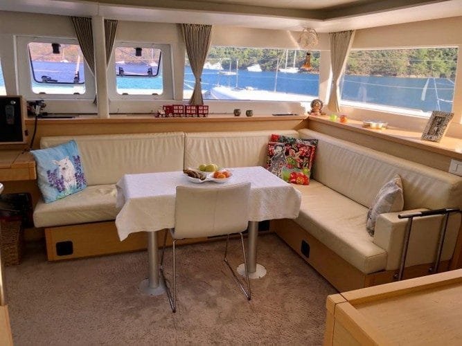 Catamaran-Yacht-Charter-Bodrum-Turkey-Lagoon-450-7-667×500-1