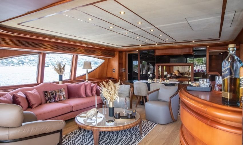 High-Level-Motoryact-Aren-Yachting-17-850×510-1