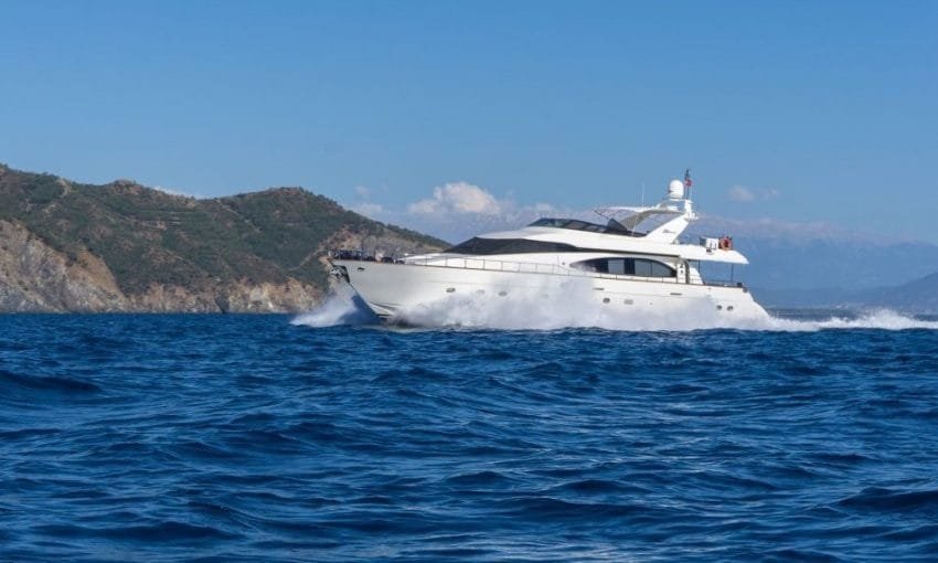 stoli-azimut-85-motor-yacht-3-1024-576-850×510-1 – Kopya